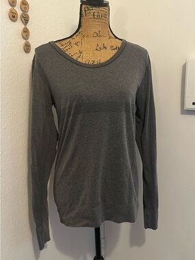 ZYIA Heather Gray Long-Sleeve Crewneck Top